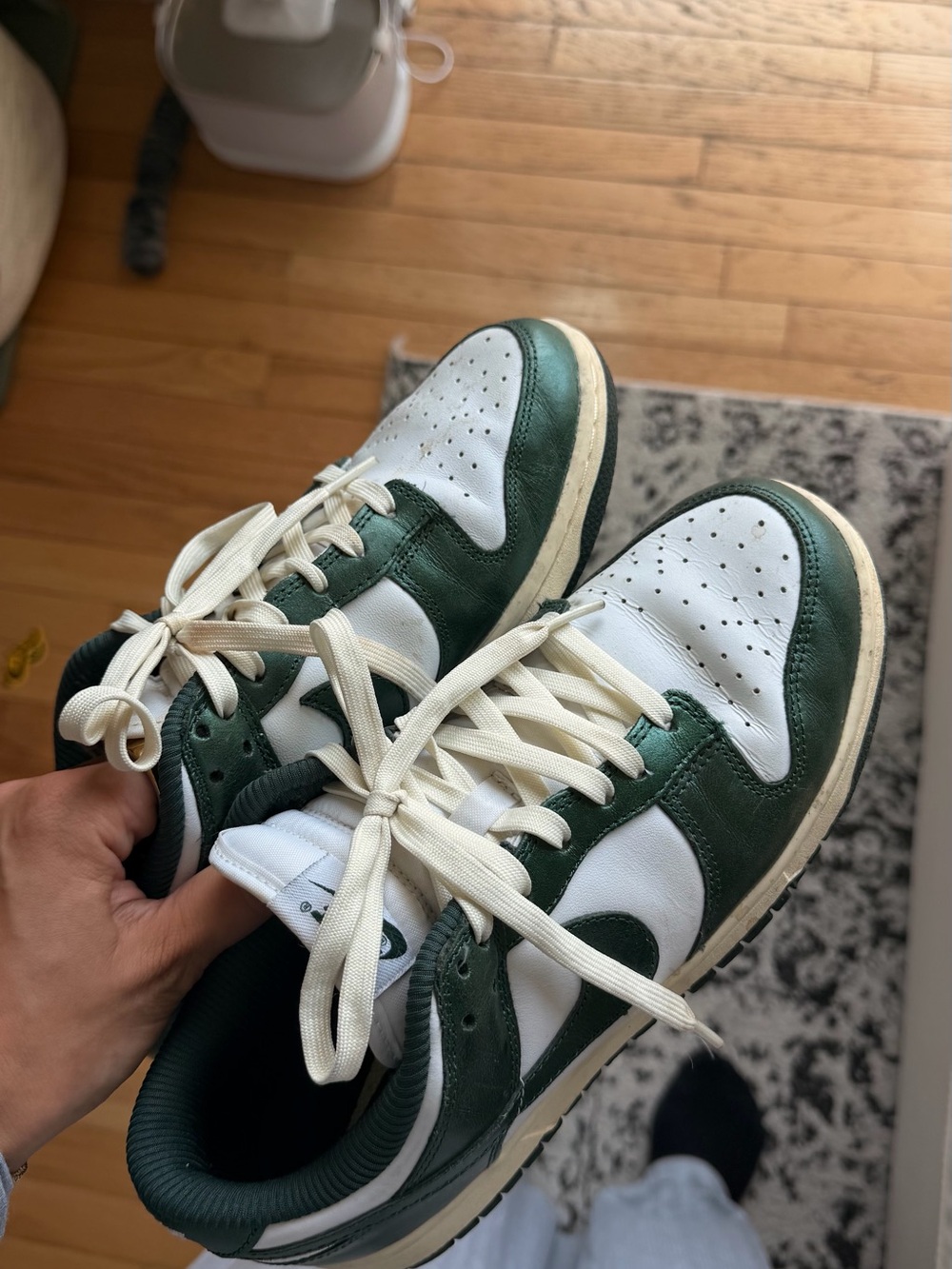 Nike Dunks in Vintage Green